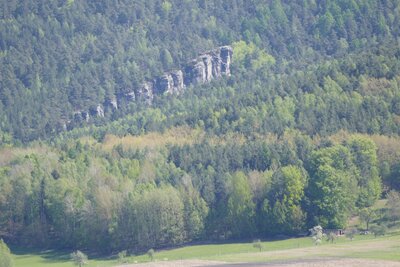 Výhled na Měsíční údolí pod Kozákovem