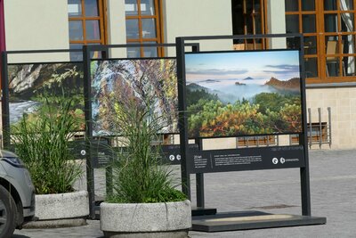 Krásná Lípa - před Domem Českého Švýcarska