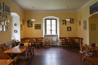 Bischofstein - Dvůr pod skalami