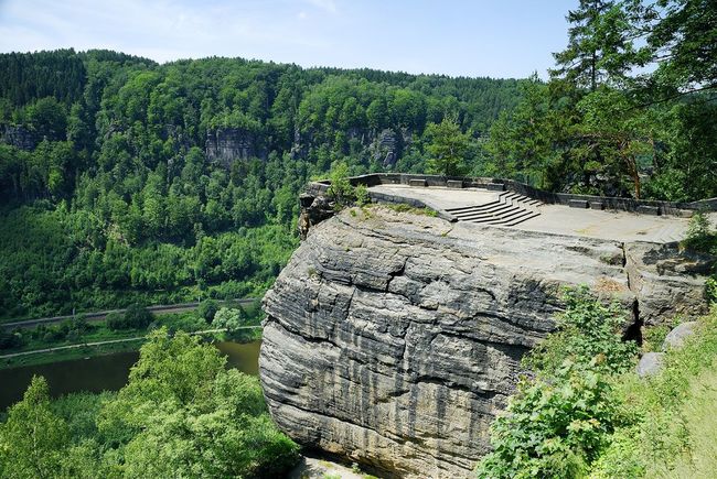 Ze Srbské Kamenice na skalní vyhlídku Belvedér