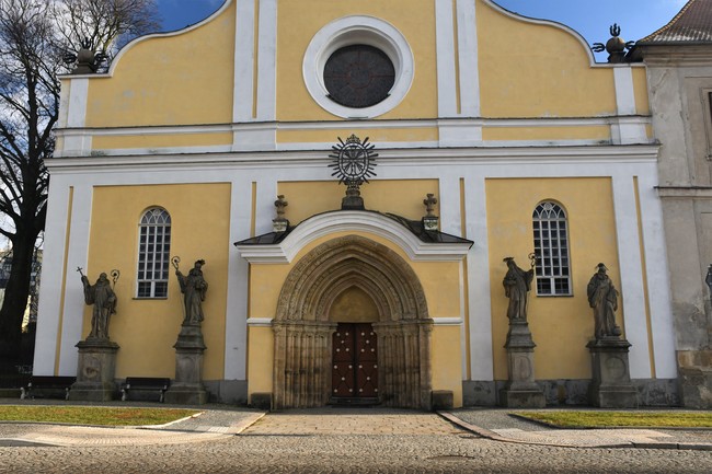 Wambierzyce Way to Slavný