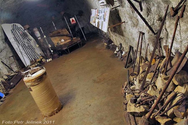 Podzemní továrna Rabštejn