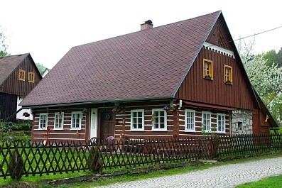 Roubenka Javor 33